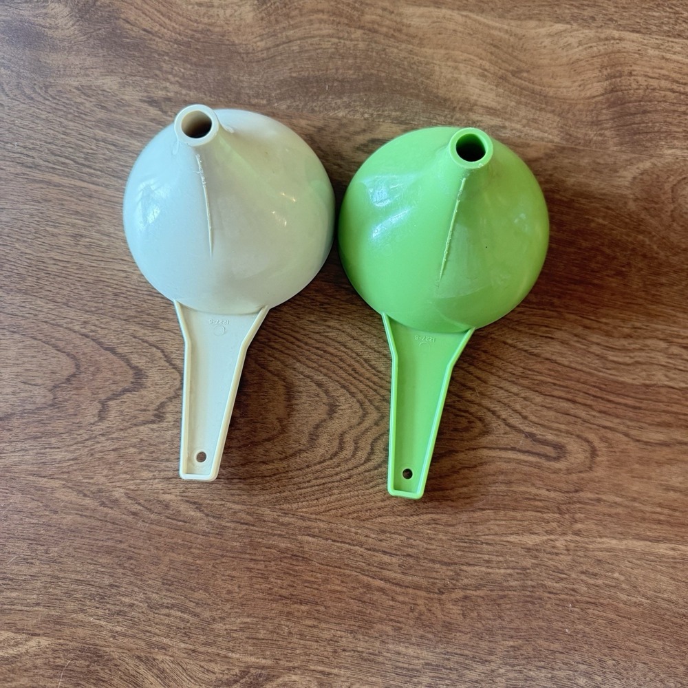 Vintage Tupperware Funnel Lot of 2 Green Cream Baking 80s/90s Retro Kitchen